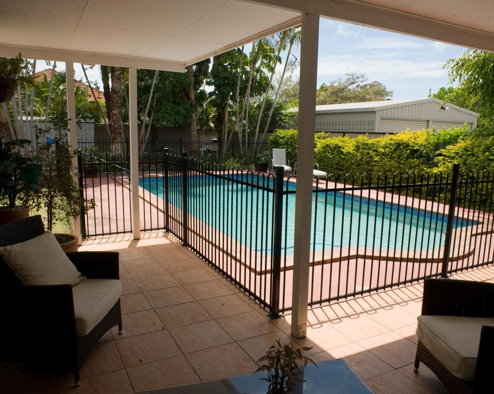 Ainslie Manor Bed And Breakfast Redcliffe Exterior photo