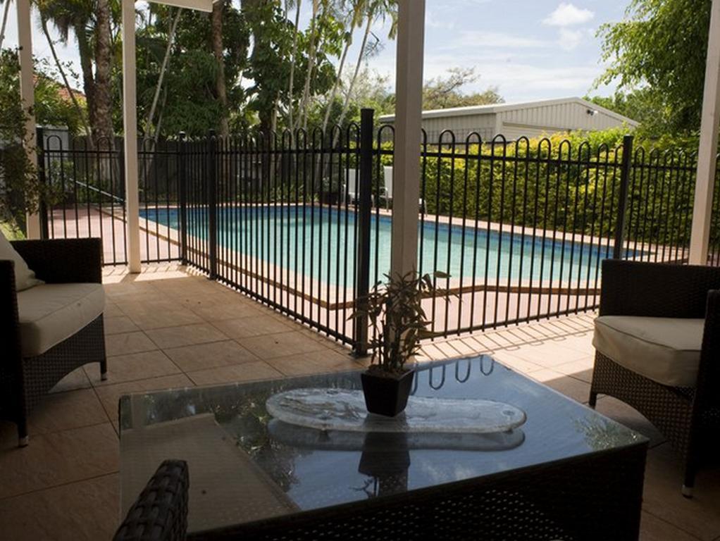 Ainslie Manor Bed And Breakfast Redcliffe Exterior photo