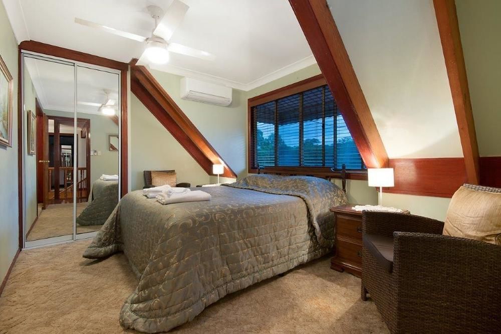 Ainslie Manor Bed And Breakfast Redcliffe Exterior photo