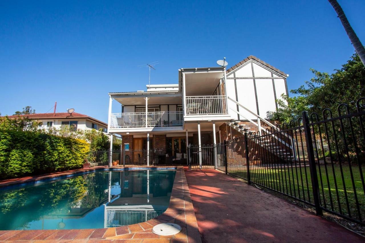 Ainslie Manor Bed And Breakfast Redcliffe Exterior photo