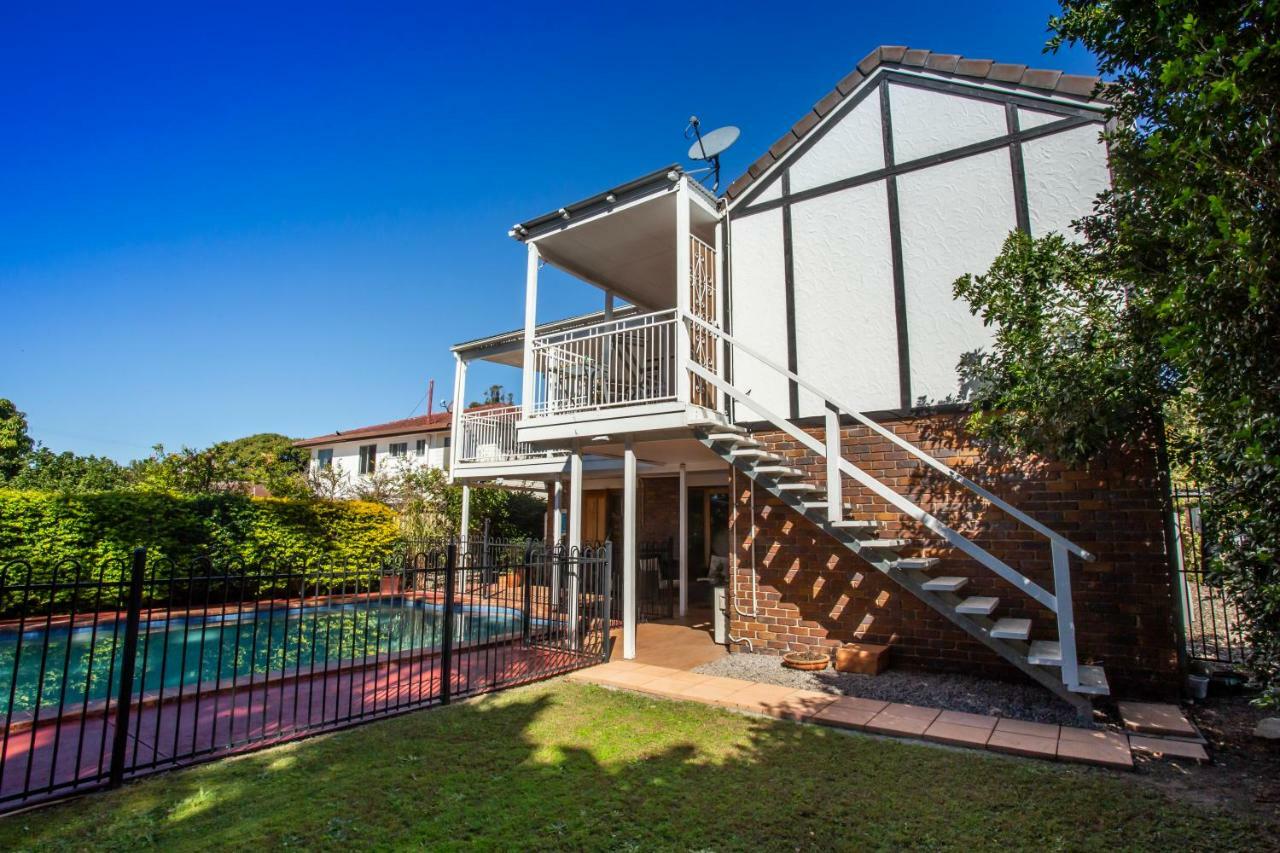 Ainslie Manor Bed And Breakfast Redcliffe Exterior photo