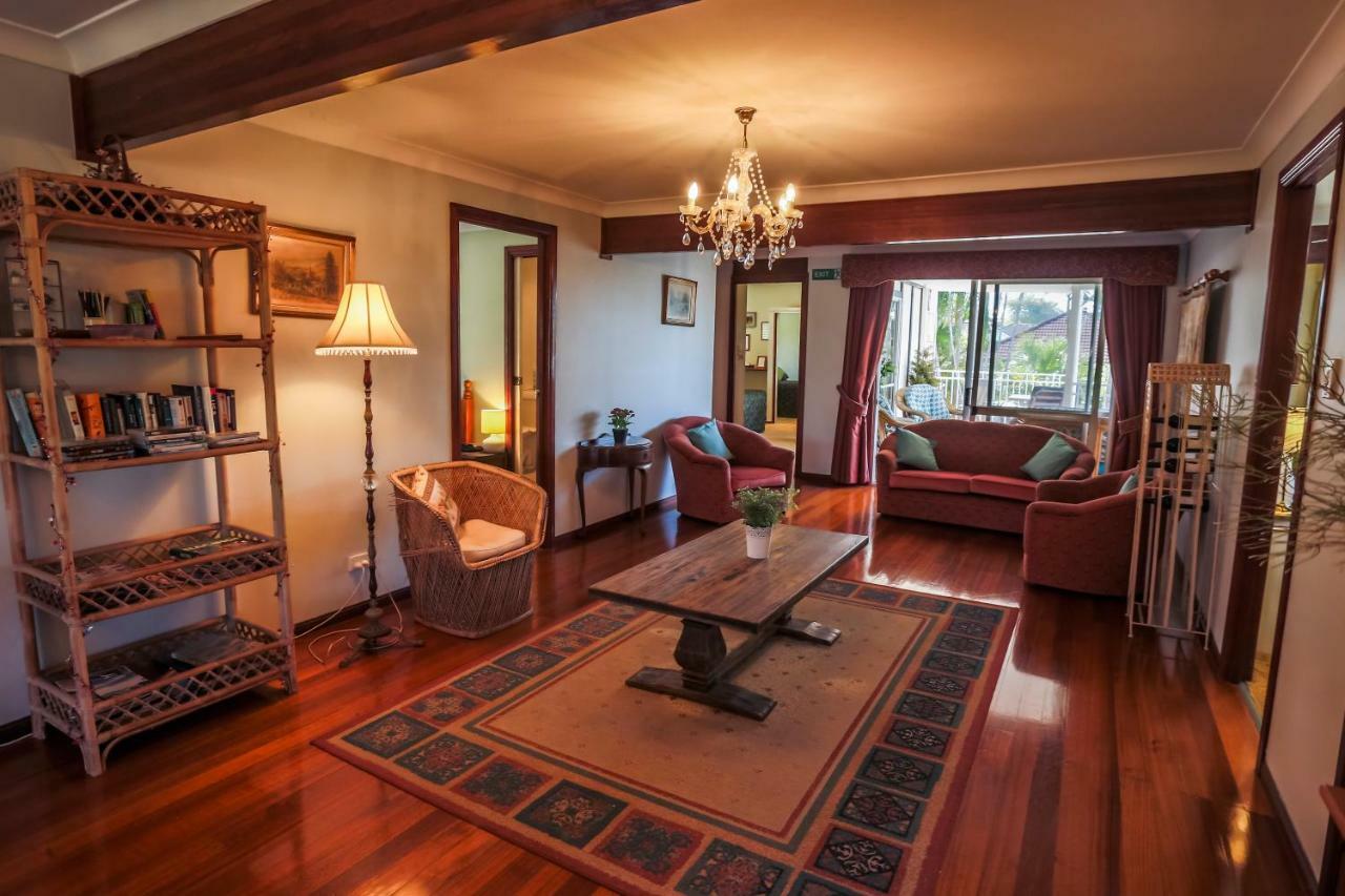Ainslie Manor Bed And Breakfast Redcliffe Exterior photo