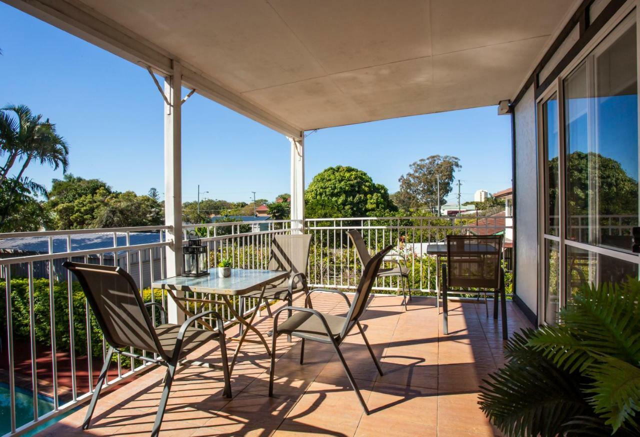 Ainslie Manor Bed And Breakfast Redcliffe Exterior photo